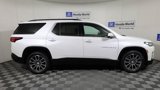 Used 2022 Chevrolet Traverse LT image 4