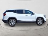 Used 2024 GMC Terrain SLE image 4