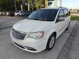 Used 2011 Chrysler Town & Country Touring-L image 2