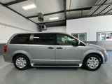 Used 2019 Dodge Grand Caravan SE w/ UConnect Hands-Free Group image 3