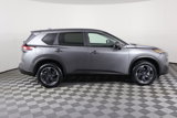 Used 2024 Nissan Rogue SV image 5