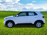 New 2025 Hyundai Venue SE image 3