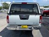 Used 2016 Nissan Frontier SV image 4