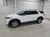Used 2022 Ford Explorer XLT image 2