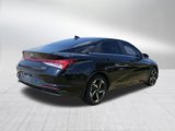 Used 2023 Hyundai Elantra Limited image 3