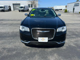 Used 2015 Chrysler 300 C Platinum w/ Harman/Kardon Audio Group image 2