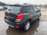 Used 2020 Chevrolet Trax LT w/ LT Convenience Package image 4
