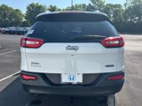 Used 2015 Jeep Cherokee Latitude w/ Comfort/Convenience Group image 4