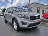 Used 2018 Kia Sorento LX image 2