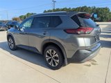 Used 2021 Nissan Rogue SV image 3