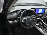 New 2025 Toyota Grand Highlander FWD image 3