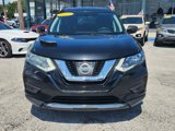 Used 2017 Nissan Rogue SV image 3