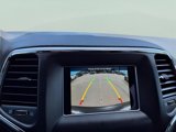 Used 2021 Jeep Grand Cherokee Laredo image 4