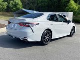 Used 2024 Toyota Camry SE image 3