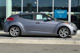 Used 2016 Hyundai Veloster image 3