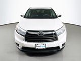 Used 2016 Toyota Highlander XLE image 2