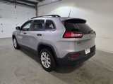 Used 2017 Jeep Cherokee Sport image 4