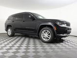 Used 2022 Jeep Grand Cherokee L Laredo w/ Luxury Tech Group I image 3