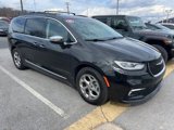 Used 2023 Chrysler Pacifica Limited image 6