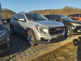 Used 2022 GMC Terrain SLE w/ Driver Convenience Package image 3