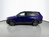 Used 2022 Volkswagen Tiguan SE image 2