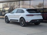 Certified 2024 Porsche Macan image 3