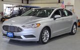 Used 2017 Ford Fusion SE image 4