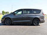 Used 2019 Chrysler Pacifica Touring Plus w/ S Appearance Package image 4
