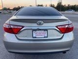 Used 2015 Toyota Camry XLE w/ Moonroof Package image 2