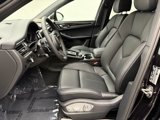 Certified 2025 Porsche Macan image 5