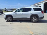 Used 2022 GMC Acadia SLE w/ Driver Convenience Package image 4