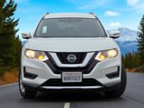 Used 2018 Nissan Rogue SV image 3