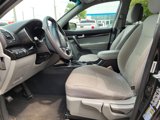 Used 2015 Kia Sorento LX image 3