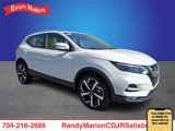 Used 2022 Nissan Rogue Sport SL w/ Premium Package image 3