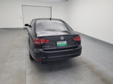Used 2017 Volkswagen Jetta SE image 6