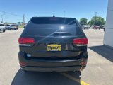 Used 2017 Jeep Grand Cherokee Altitude image 4