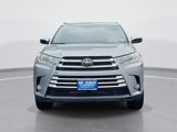 Used 2018 Toyota Highlander XLE image 2