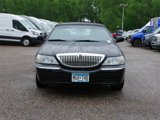 Used 2005 Lincoln Town Car Signature Limited image 2