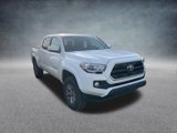Used 2017 Toyota Tacoma SR5 image 2