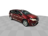 Used 2019 Chrysler Pacifica Touring-L Plus w/ Advanced Safetytec Group image 2