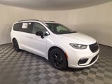 New 2025 Chrysler Pacifica Premium image 2