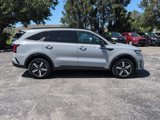 Used 2022 Kia Sorento EX w/ Panoramic Sunroof Package image 2