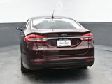 Used 2017 Ford Fusion SE image 5