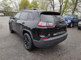 Used 2023 Jeep Cherokee Altitude Lux image 3