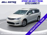 Used 2017 Chrysler Pacifica Touring-L image 1