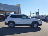 Used 2016 Jeep Cherokee Limited image 2