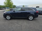 Used 2019 Kia Sorento LX image 2