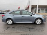 Used 2022 Toyota Corolla LE image 2