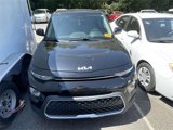 Used 2022 Kia Soul LX image 2