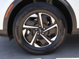 Used 2023 Kia Sportage LX image 6
